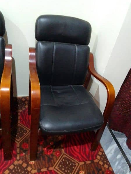 office chairs urgent sale 1
