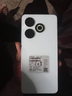 Infinix smart8 4/64 with box and charger 0
