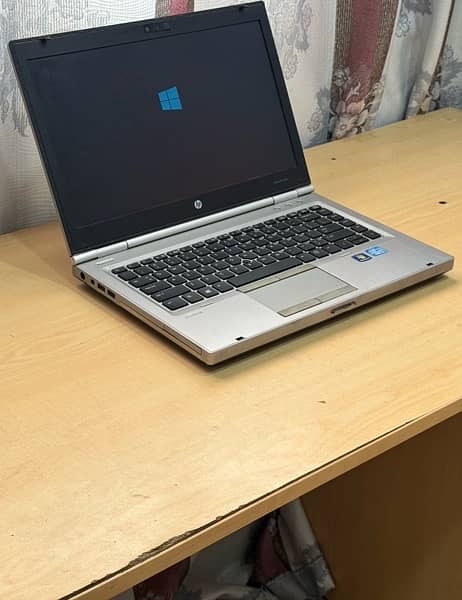 Core i7,8gb ram,Hp Elitebook 8470p laptop 0