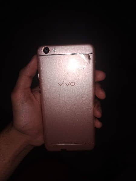 vivo 1719 1