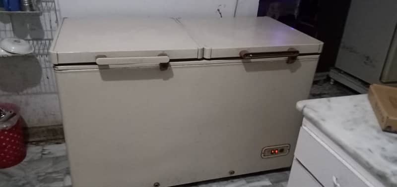 Dawlance Deep freezer in pristine condition. 1