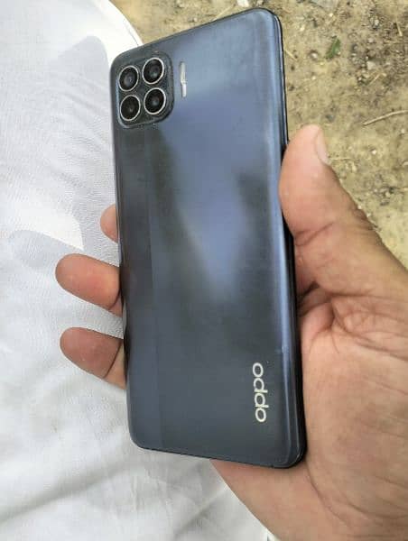 oppo f17 pro.  . 8/128gb 0