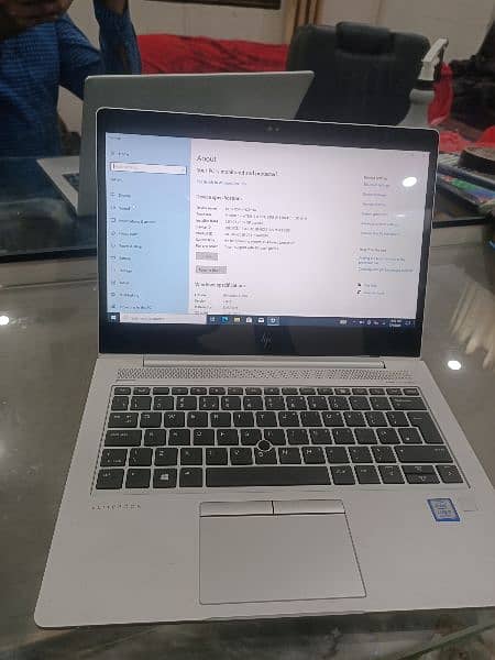 hp elitebook 830 g5, i5 8th generation with touchscreen 1