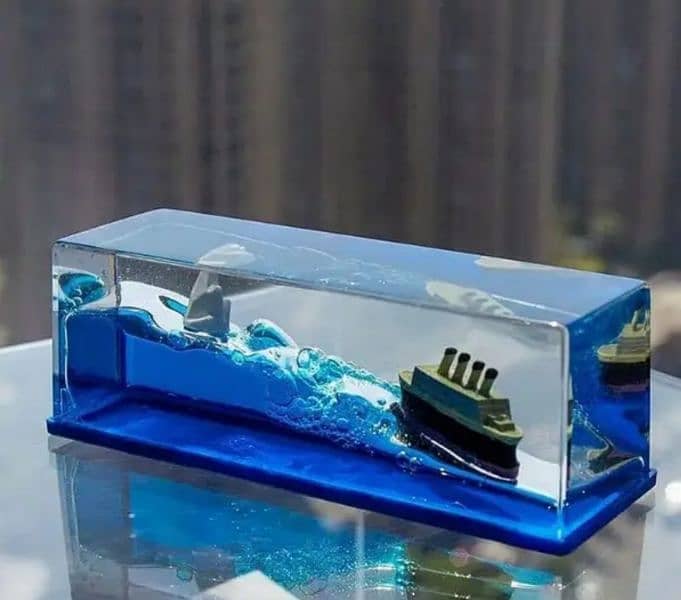 Cruise Ship Fluid Drift Bottle Desktop Ornament Titanic Creative Ship 1