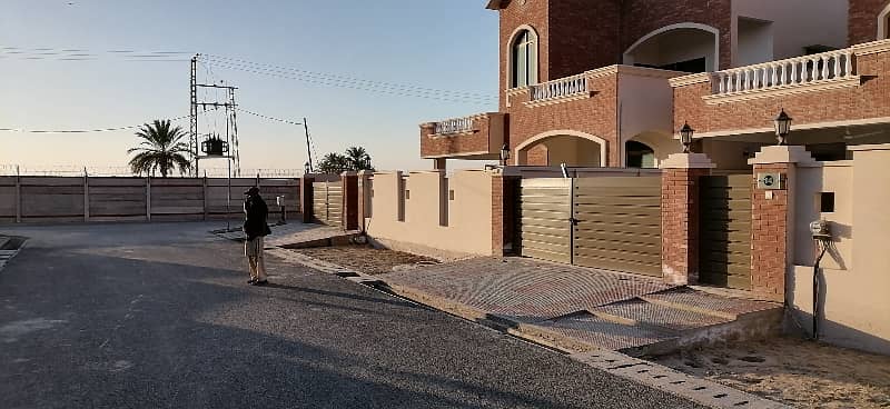 15 Marla House Ideally Situated In DHA Defence - Villa Community 2