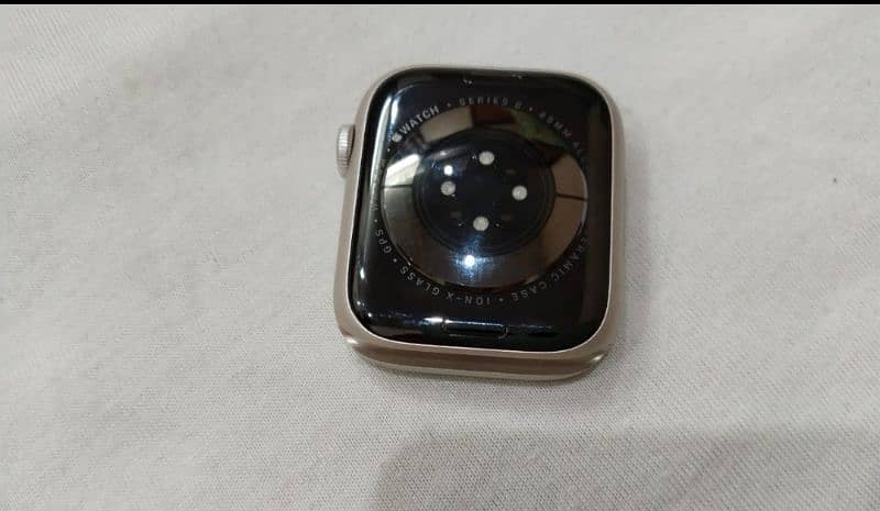 Apple watch C8 1