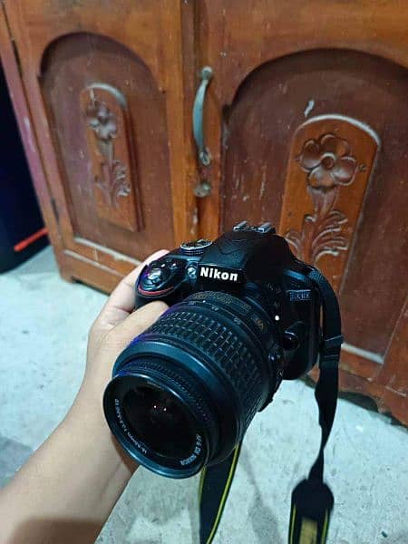 Nikon d3300 for xale in excellent condition shutter count is 1800 4