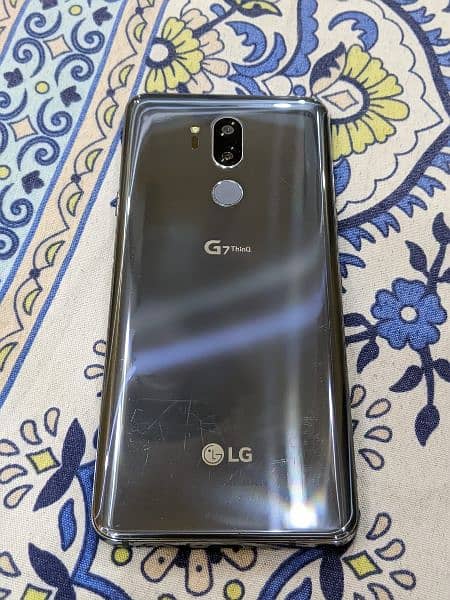 LG G7 THINQ 5