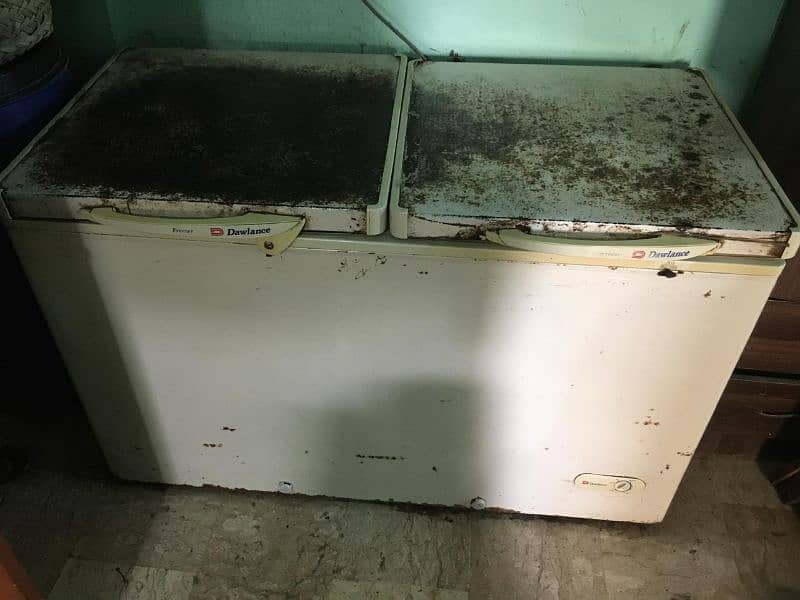 Dawlance double door freezer 1