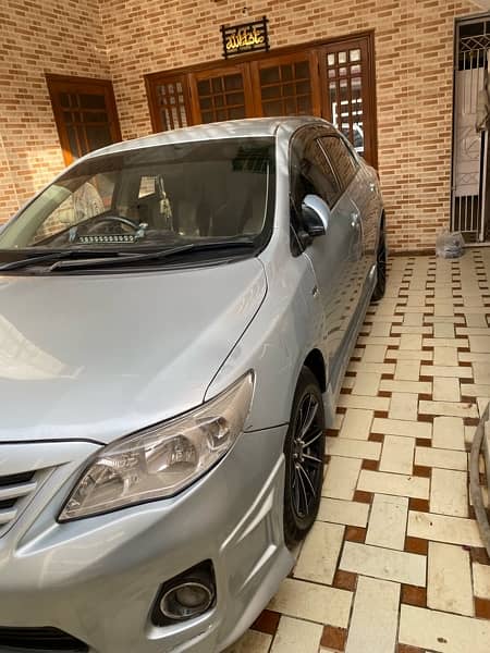 Toyota Corolla GLI 2013 automatic 1.6 1