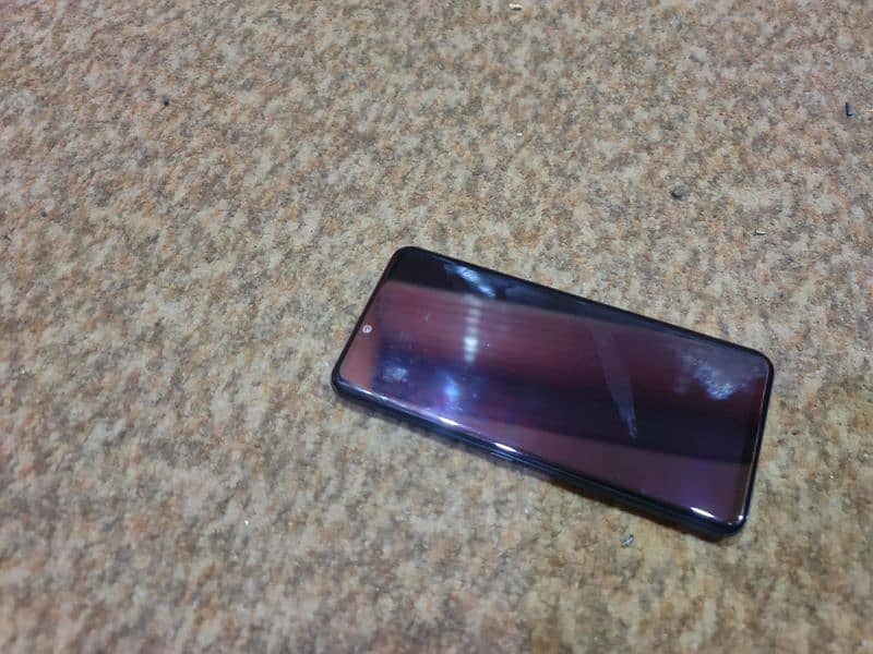 LG G8 Thinq 6 / 128 never opened available in good condition 8