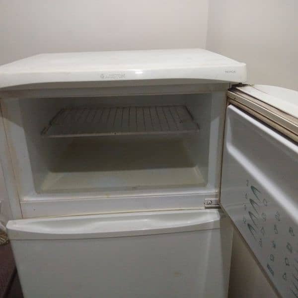 Ariston japanese fridge 03098166662 3