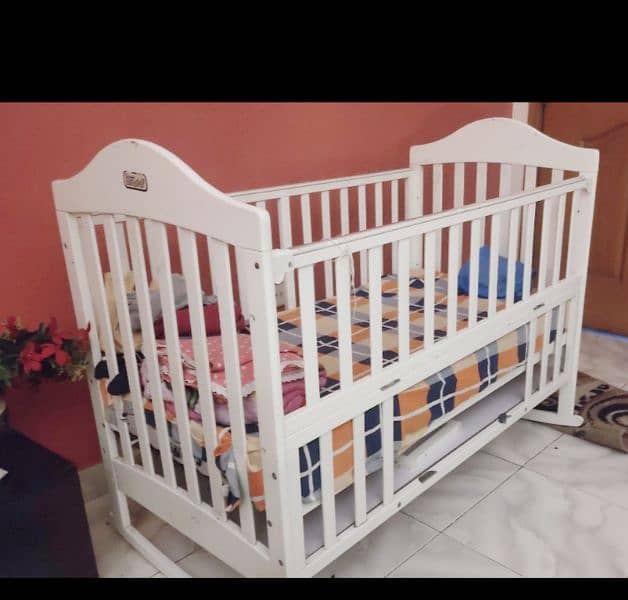 Bravo Baby Cot from Alfateh available for sale 2