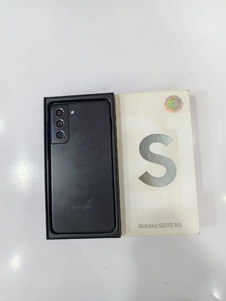 Samsung S21FE dual Sim official PTA approved condition 10/10 0