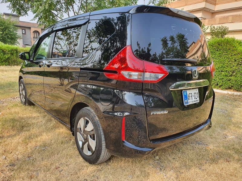 Honda Freed 2018 6