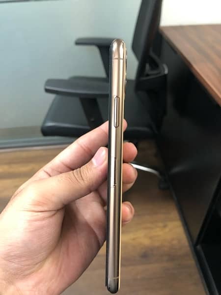 Iphone 11 Pro Max (Dual Physical HK Version) 2