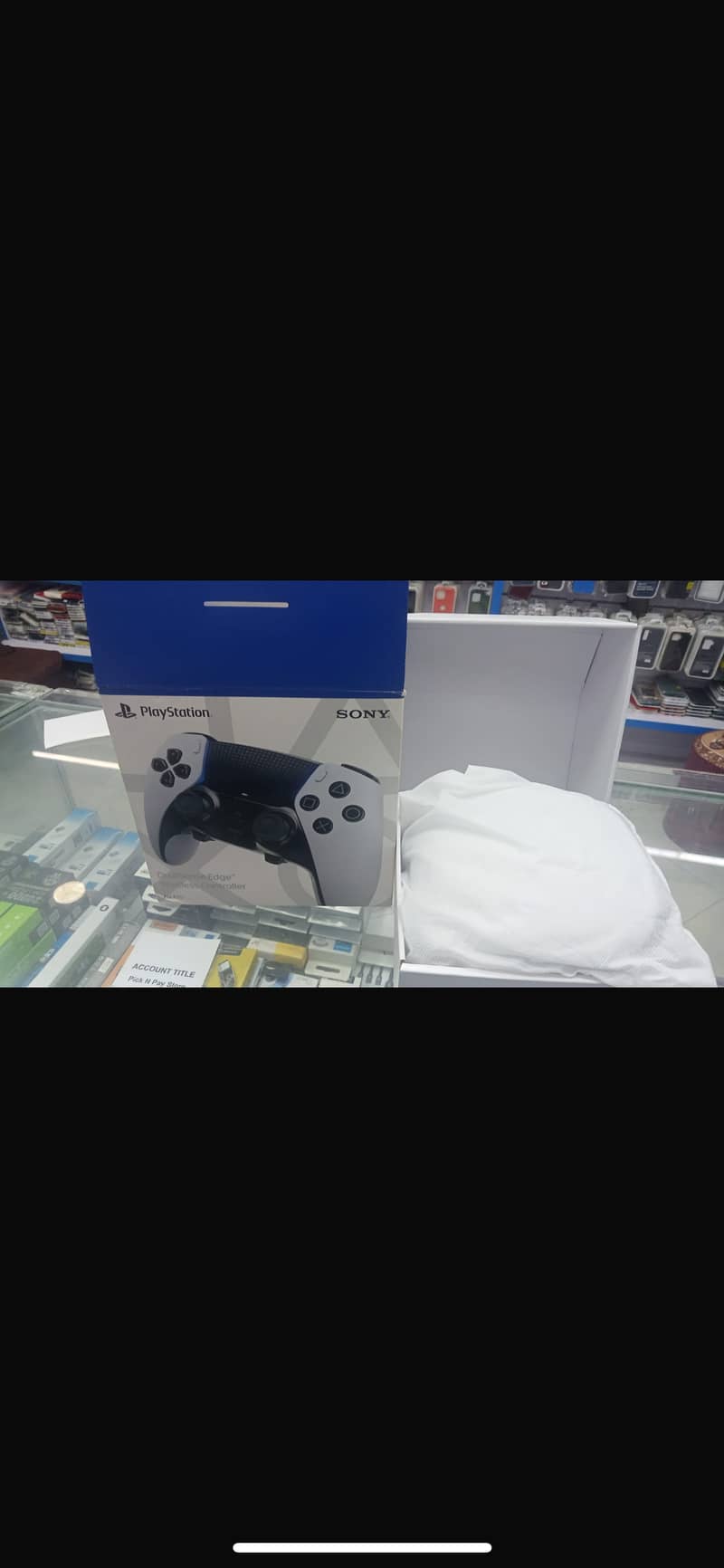 PS5 Pro controller 3