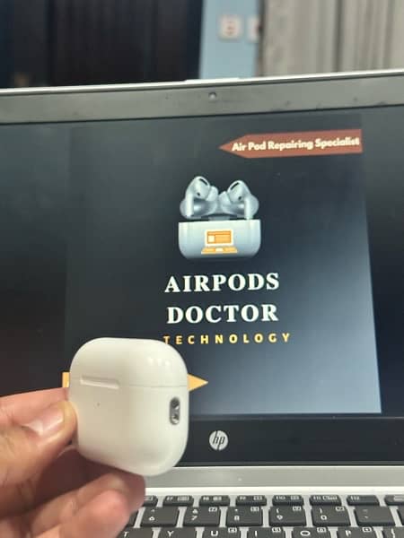 AirPods Pro 2 charging case 1