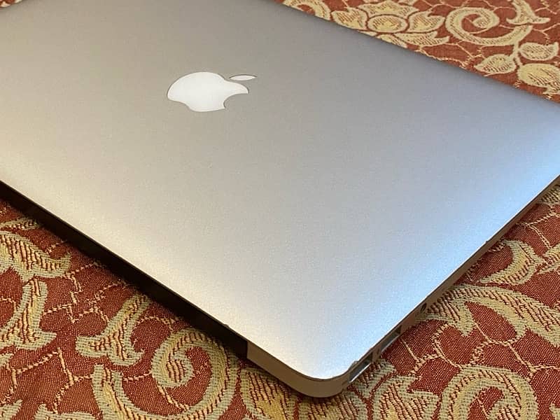 Apple Macbook Air 13inch 10