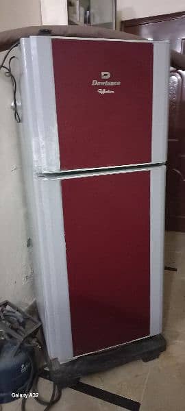 used dawlance refrigerator in good condition for sell 1