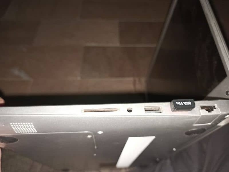American MegaTrends S1 Laptop 3