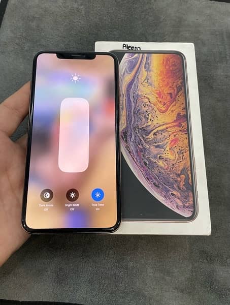 iPhone XSMAX  256 pta approved 5