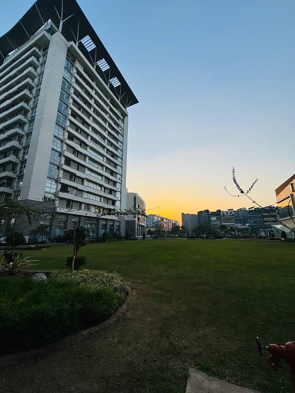3 bedrooms brand new pent House type Garden view semi Furnished apartment available for Sale in Penta Square DHA Phase 5 12