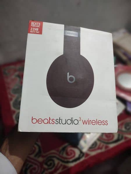 beats Studio 3 (Full Bass) wireless headphones 1