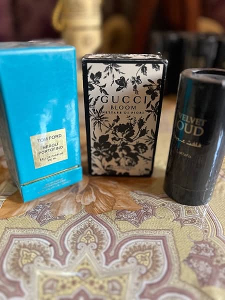 3 perfums deal 65% off 1