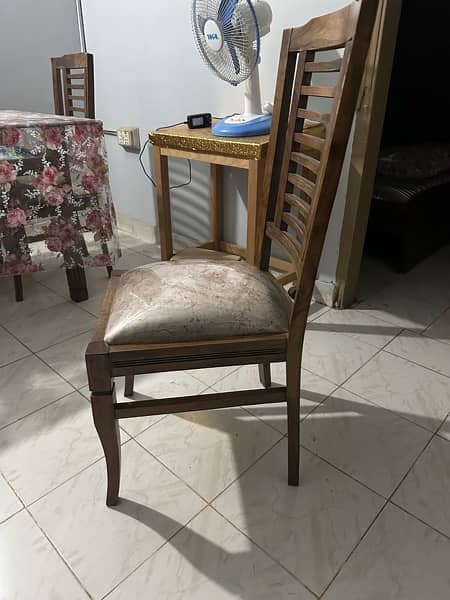 4 wooden chair dinning table for sale 4