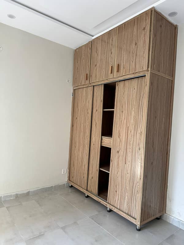 10 Marla Brand New house For Sale And Direct Meeting With Owner In Park View City Lahore. 24