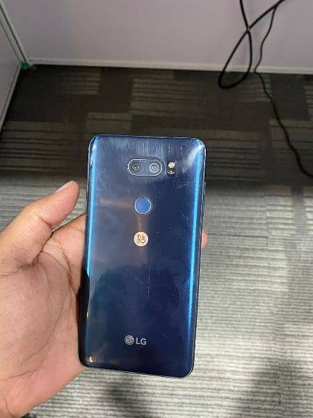 LG V30 - Gaming Phone in Low Budget 5