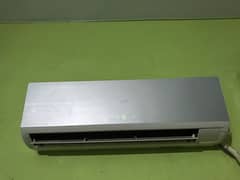 Haier AC 1 ton 4 to 5 month use A1 condition price 50000 0