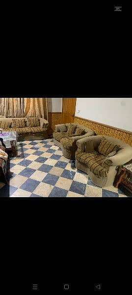 very good condition sofa set used sale cheap rate 4