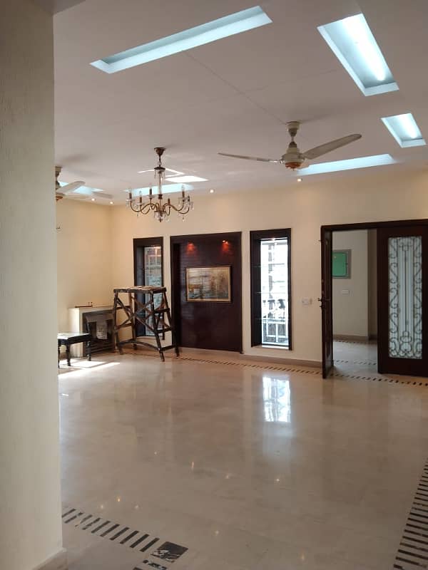 1 Kanal Upper Portion Available For Rent In DHA Lahore Phase 5 Block G 0