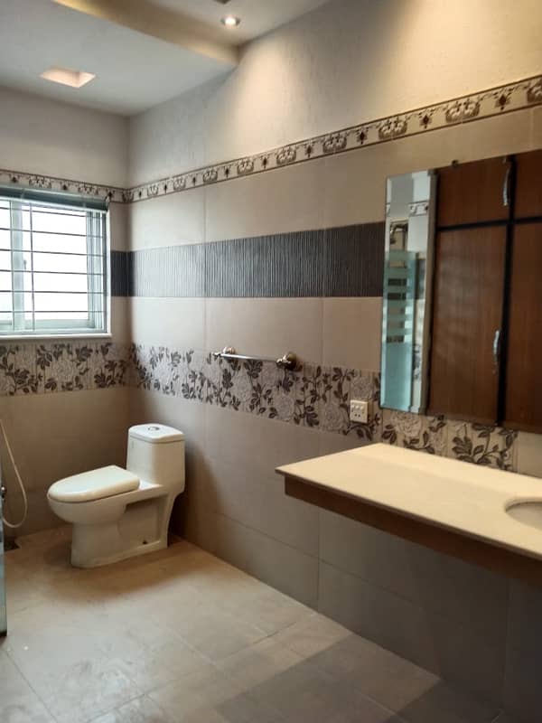 1 Kanal Upper Portion Available For Rent In DHA Lahore Phase 5 Block G 7