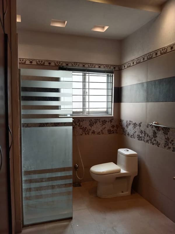 1 Kanal Upper Portion Available For Rent In DHA Lahore Phase 5 Block G 8