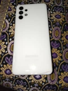 Samsung A32 white color . . . serious buyers contact kryn