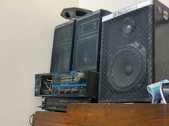 2 amplifier 3 speakers for sale