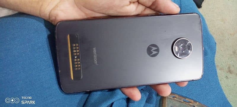 moto z4 0