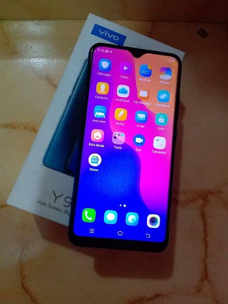 Selling My  phone Vivo Y91C 1