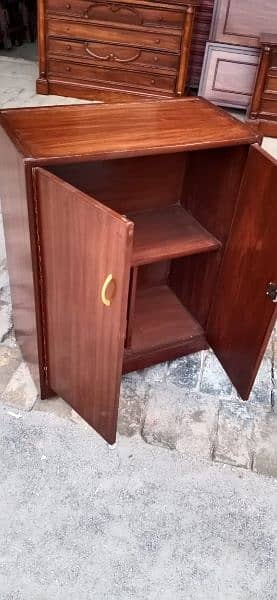 Small Cabinet (31"x24"x12") 0