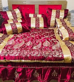 Bed sheets set available King size available with razye