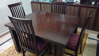 Dining Table plus 4 chairs
