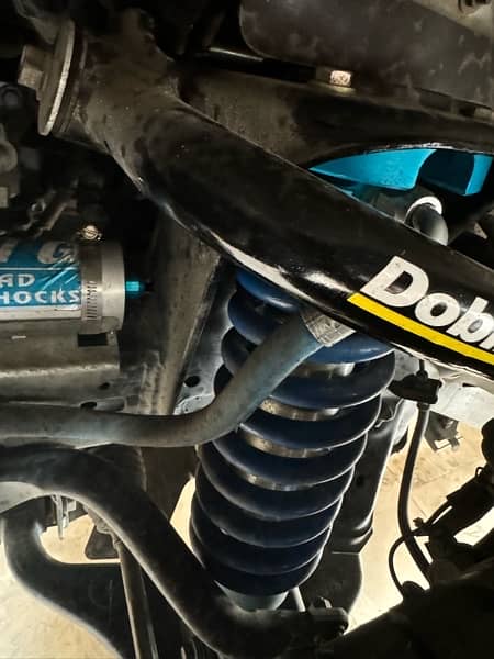 king shocks 2.5 oem series fortuner 2