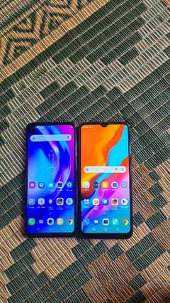 Two mobile for sale in different price
