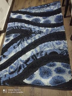 center pice  rug in a good condition 0
