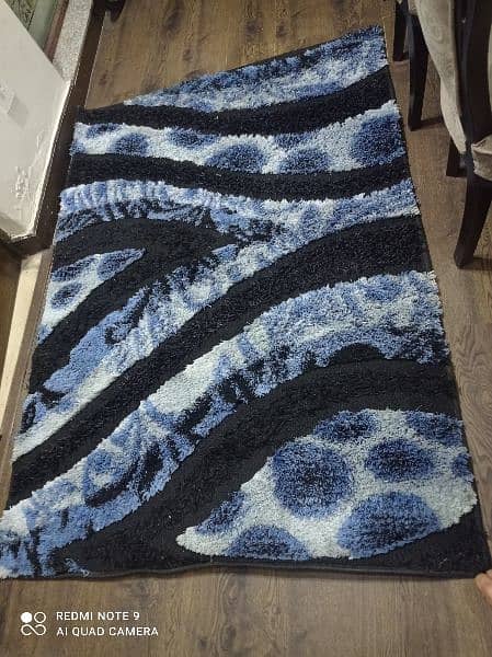 center pice  rug in a good condition 1