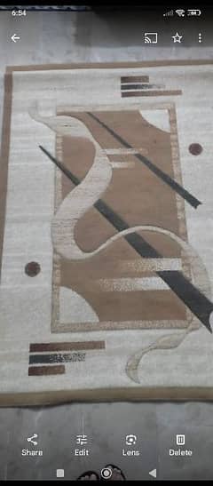 centre piece carpet brown