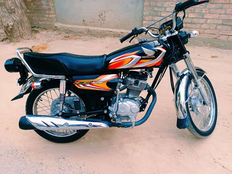 honda CG125 2022 All Punjab Number Original Condition 10/10 5